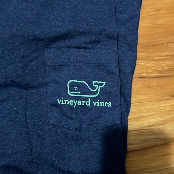 Vineyard vines long sleeve - Picture 2 of 3